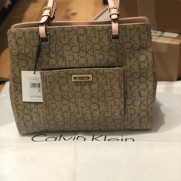 Calvin Klein Handbags - Calvin Klein tote 👜